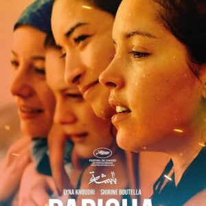 "Papicha" Film Review: Fighting for Fashion